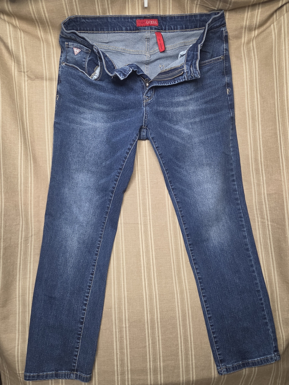 GUESS Men’s Dark Blue Slim Tapered Jeans